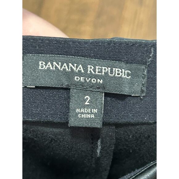 Banana Republic Women's Black Devon Legging-Fit Vegan Leather Ankle Pants Size 2 - Picture 3 of 5
